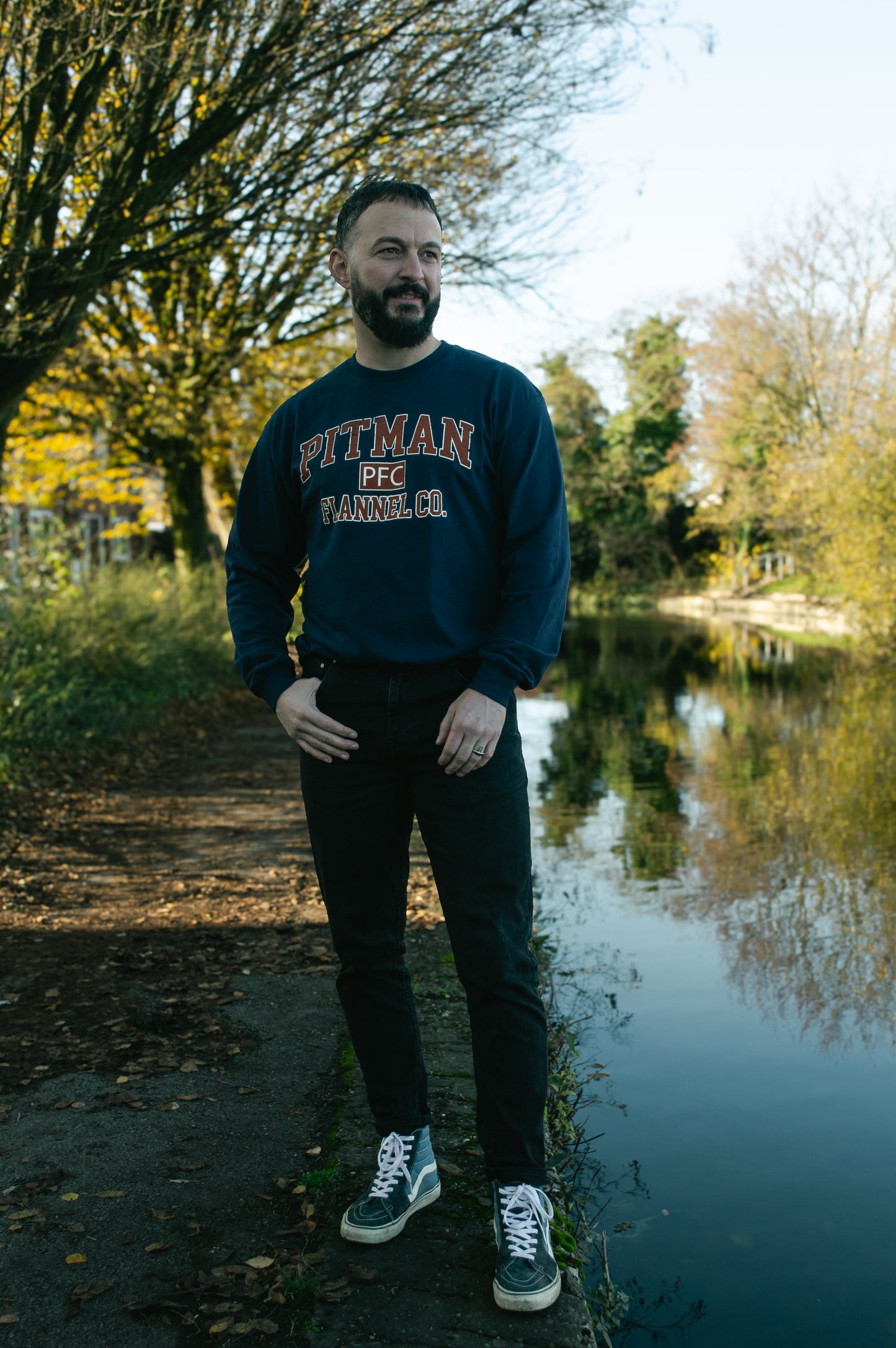 College Longsleeve T-shirt